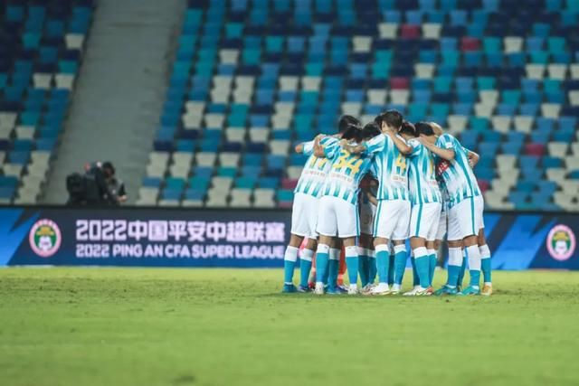 我特别感动陈凯歌导演的那个短片《朱辛庄》。